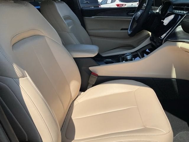 2025 Jeep Grand Cherokee L Limited 4x4