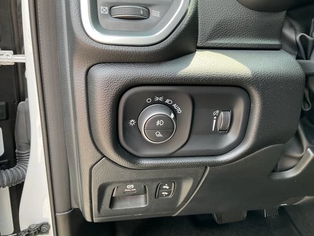 2024 RAM 1500 Big Horn Crew Cab 4x2 5'7" Box