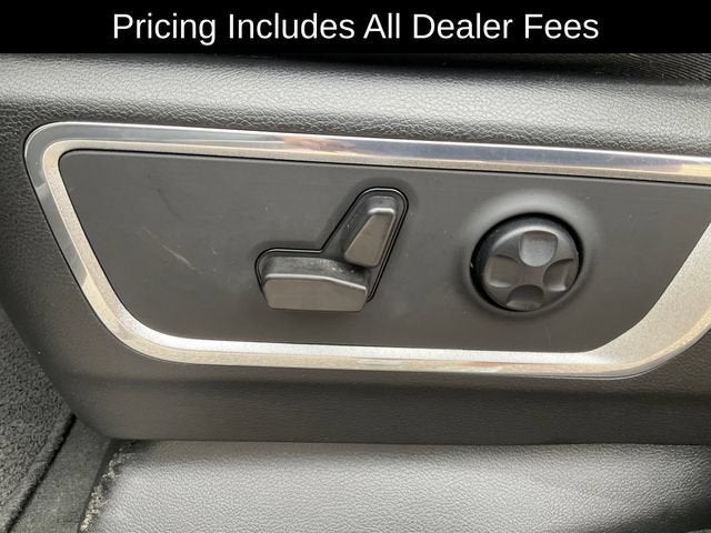 2022 RAM 1500 Laramie Crew Cab 4x2 6'4" Box