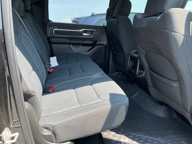 2022 RAM 1500 Big Horn Crew Cab 4x4 5'7" Box