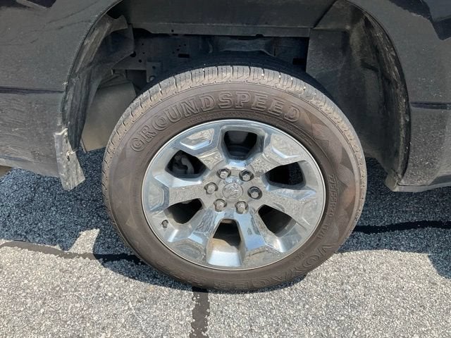 2022 RAM 1500 Big Horn Crew Cab 4x4 5'7" Box
