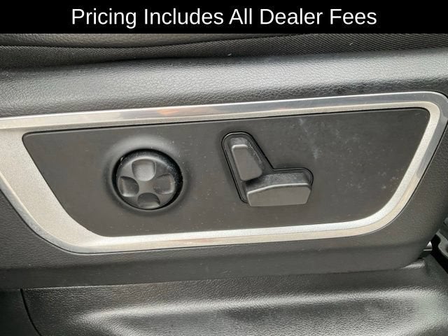 2021 RAM 1500 Laramie Crew Cab 4x4 5'7" Box