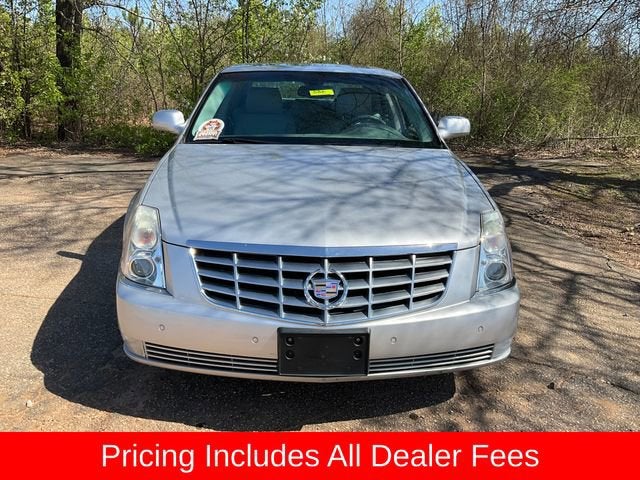 2011 Cadillac DTS Luxury Collection