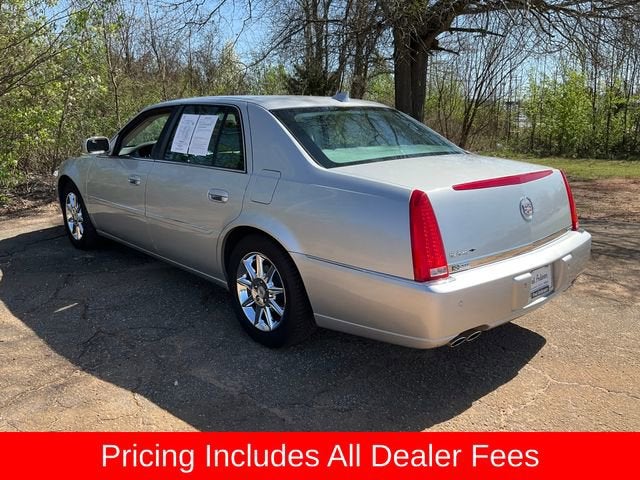 2011 Cadillac DTS Luxury Collection