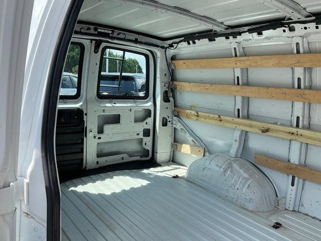 2022 Chevrolet Express Cargo 2500 WT