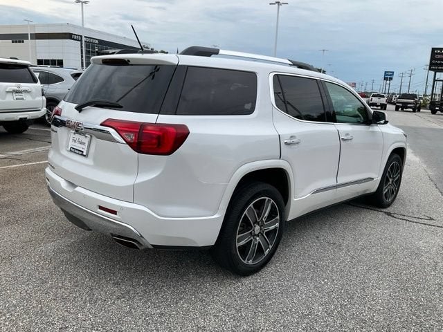 2017 GMC Acadia Denali