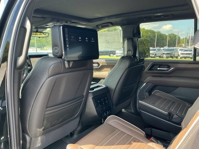 2026 GMC Yukon Denali Ultimate - Photo 14