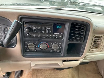 2002 Chevrolet Suburban LS
