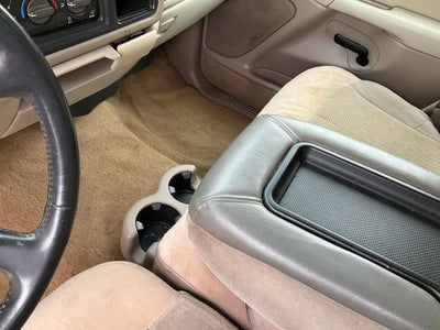2002 Chevrolet Suburban LS