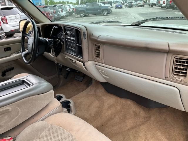 2002 Chevrolet Suburban LS