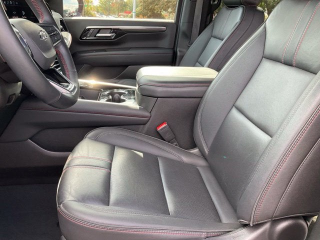 2025 Chevrolet Suburban RST