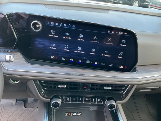 2025 Chevrolet Suburban LT