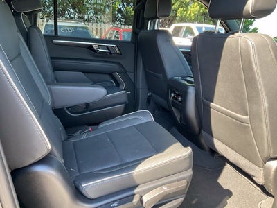 2025 Chevrolet Suburban Premier