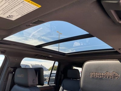 2023 Chevrolet Suburban High Country