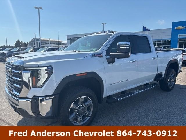 2026 GMC Sierra 4WD Crew Cab Standard Box SLT's photo