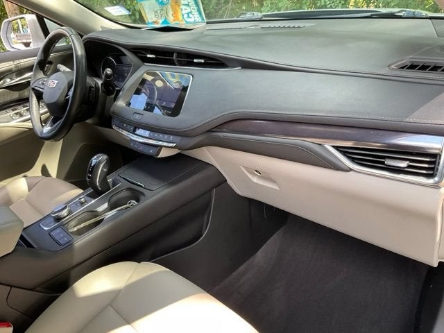 2019 Cadillac XT4 FWD Luxury