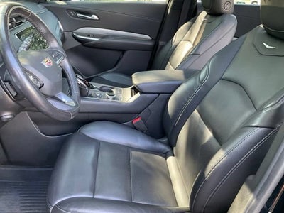 2023 Cadillac XT4 Premium Luxury
