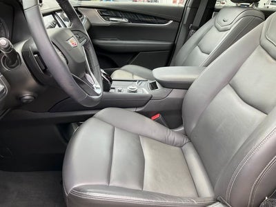 2025 Cadillac XT6 Premium Luxury