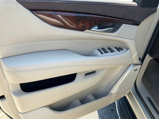 2015 Cadillac Escalade ESV Luxury