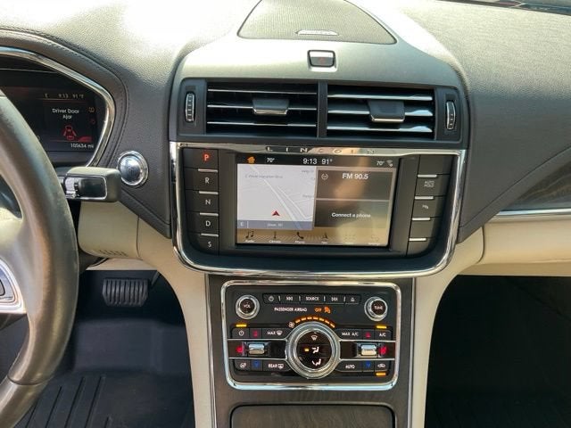 2017 Lincoln Continental Select