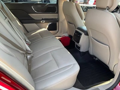 2017 Lincoln Continental Select