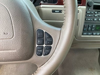 2003 Lincoln Town Car Executive