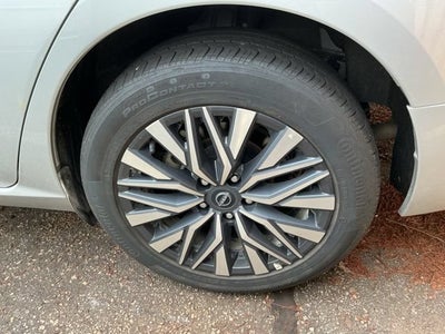 2025 Nissan Altima SV FWD