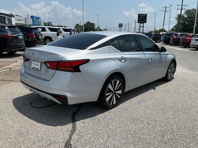 2021 Nissan Altima SV FWD