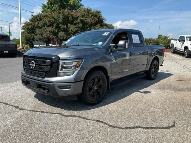 2023 Nissan TITAN Crew Cab SV 4x2