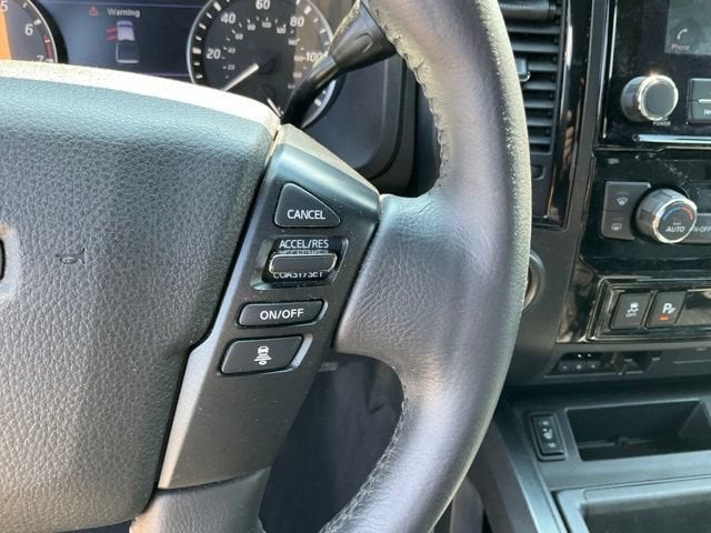 2023 Nissan TITAN Crew Cab SV 4x2