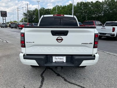2022 Nissan Frontier Crew Cab PRO-4X 4x4