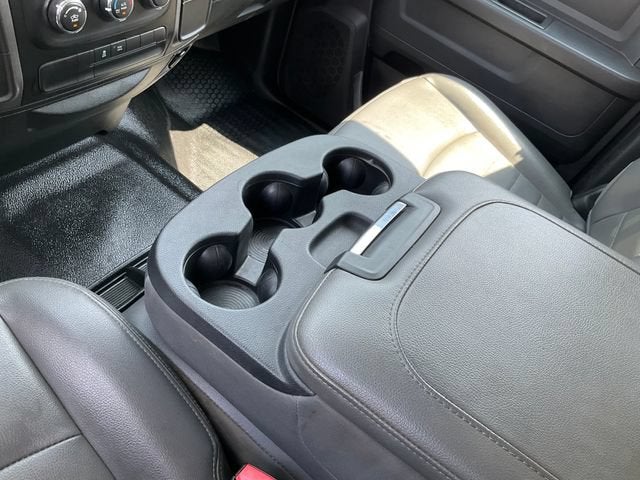 2017 RAM 3500 Tradesman Crew Cab 4x2 6'4" Box