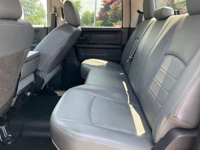 2017 RAM 3500 Tradesman Crew Cab 4x2 6'4" Box