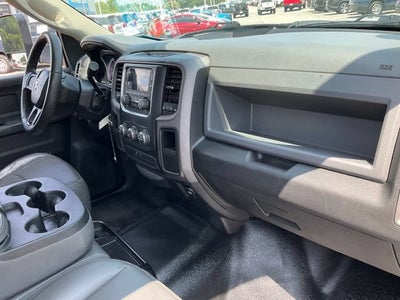 2017 RAM 3500 Tradesman Crew Cab 4x2 6'4" Box