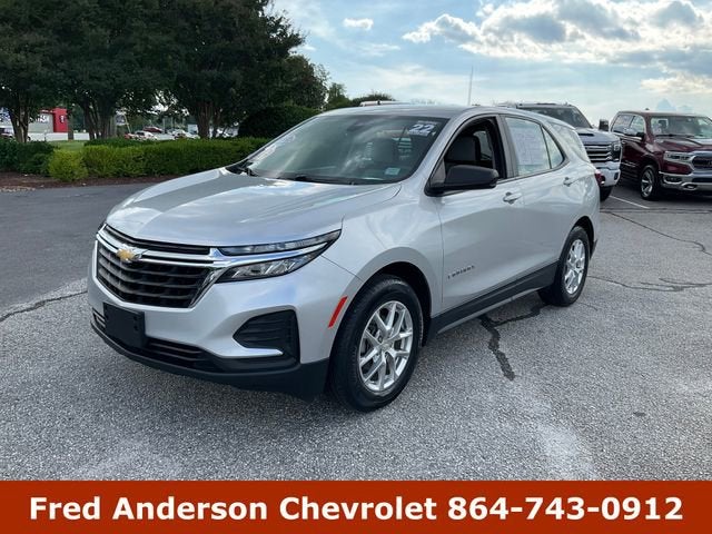 2022 Chevrolet Equinox LS's photo