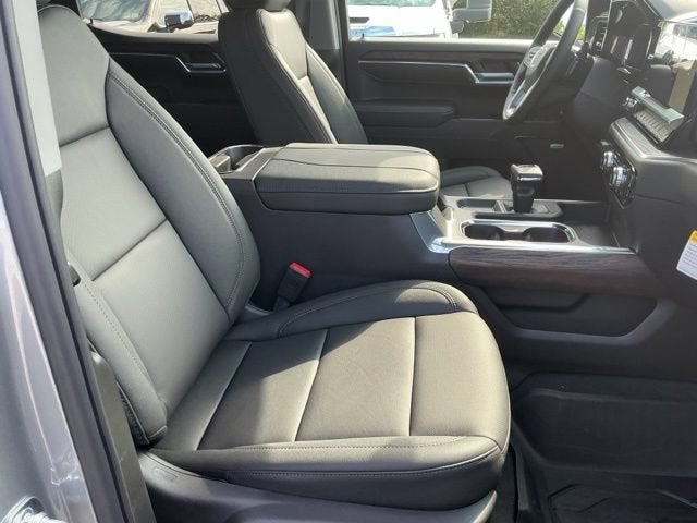 2026 GMC Sierra 1500 SLT - Photo 18