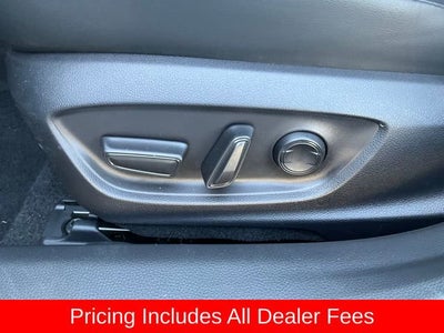 2025 Toyota Prius Plug-In Hybrid SE