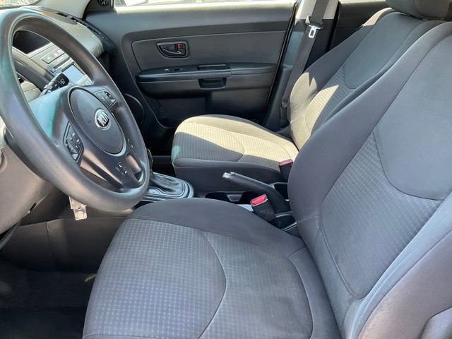 2013 Kia Soul Base