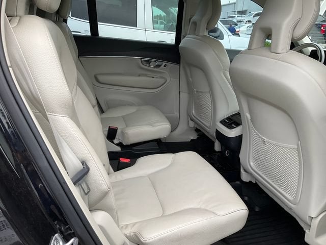 2020 Volvo XC90 T6 Momentum 6 Passenger